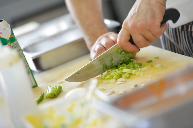 commercial kitchen cleaning