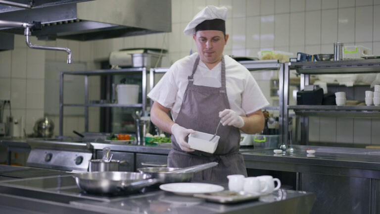 commercial kitchen cleaning
